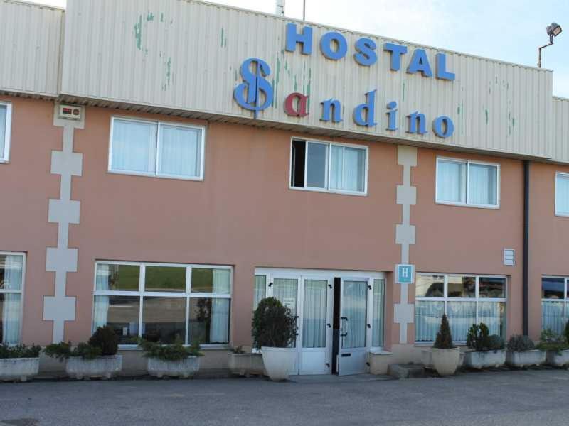 Hostal Sandino Villodrigo Bagian luar foto